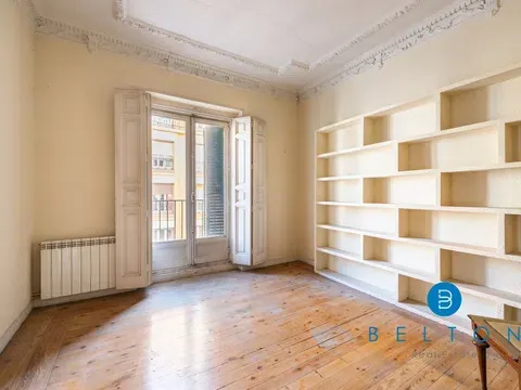Flat / apartment in Calle de Fortuny, Almagro, Madrid