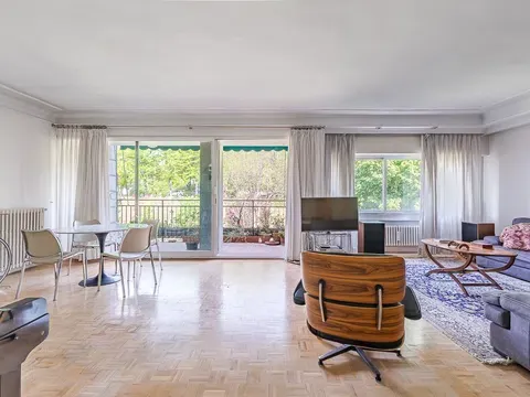 Flat / apartment in Calle de Irún, Argüelles, Madrid
