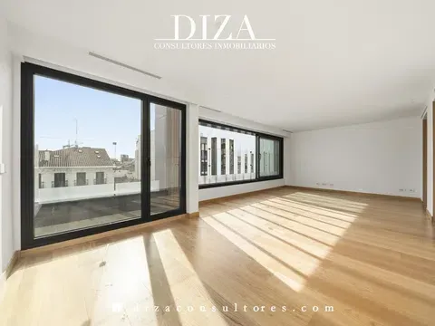 Flat / apartment in Calle de Santa Engracia, Almagro, Madrid
